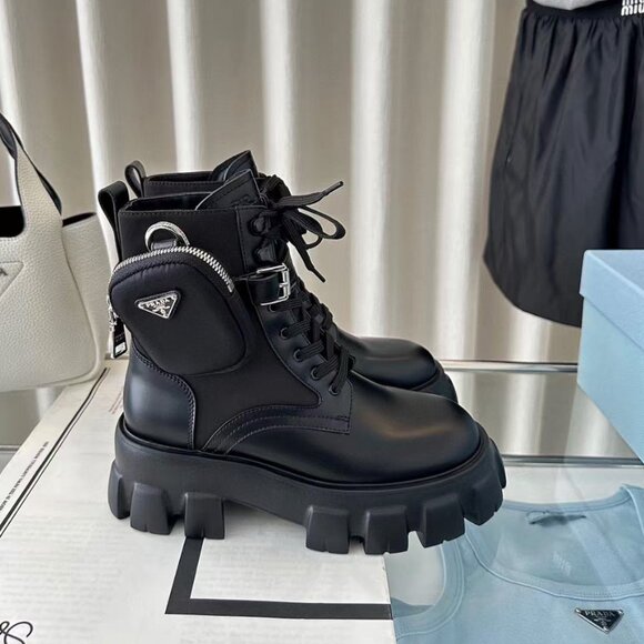 Prada women's boots - Picture 3 of 4